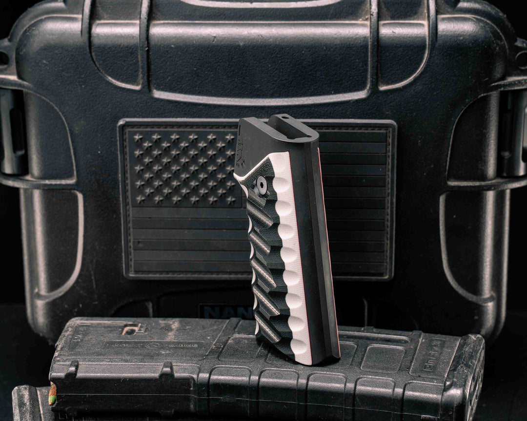 HFB x Kinetic AR Grip System - Black G10 Over White G10 and Cherry G10 Liner, Black Anodization, Snake Grip