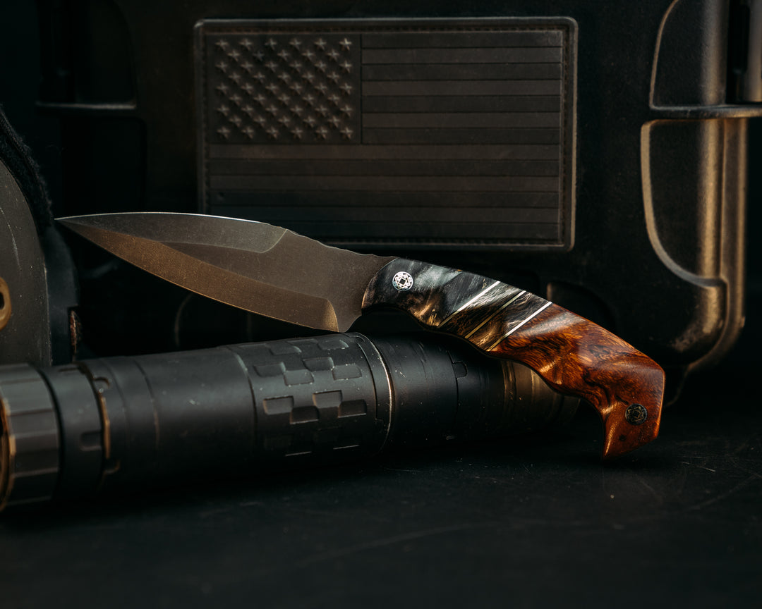 4" HUMINT - Dyed Redwood, Black G10 & Brass Pin Striping, Gold Dark Matter Carbon Fiber, Desert Ironwood, Mosaic Pins, Textured Grip.