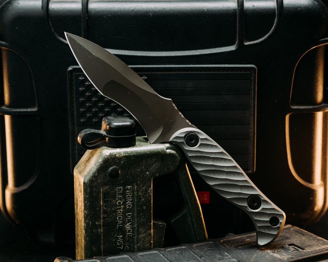 Extremis MK1 - Grey G10, OD Green Cerakote, Allen Bolts, Hollow Lanyard Hole, Textured Grip