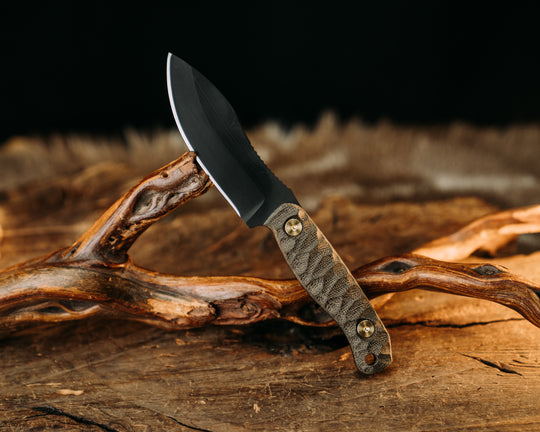 Skinner Jr - OD Green Canvas Micarta, Armor Black Cerakote, Brass Allen Bolts, Textured Grip