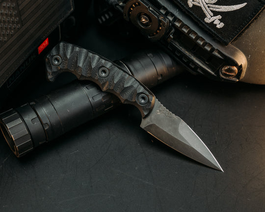 3" HUMINT - Black G10, Allen Bolts, Chaos Grip.