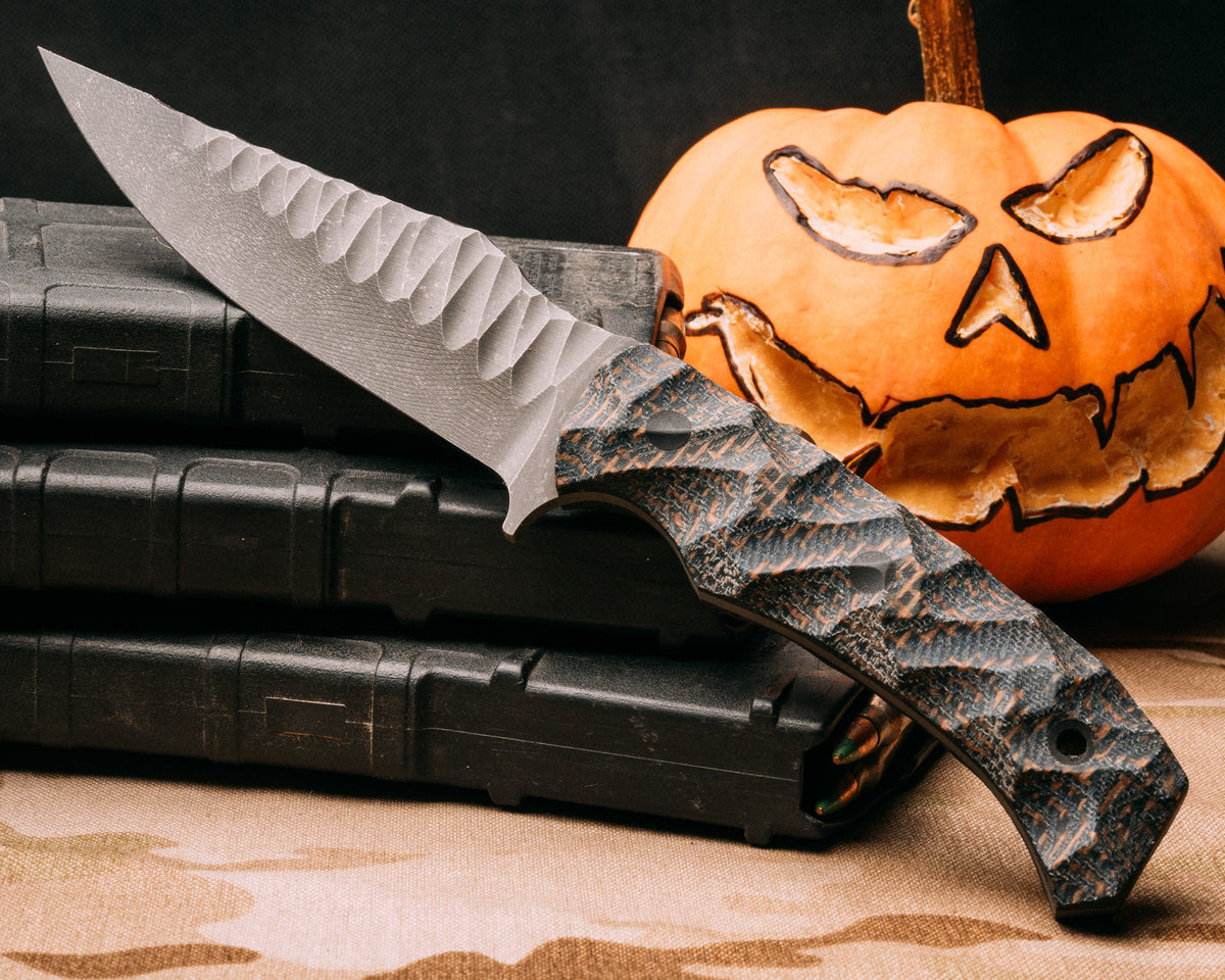 Tosahwi kamari burlap micarta, CF pins, CF lanyard pin, chaos grip