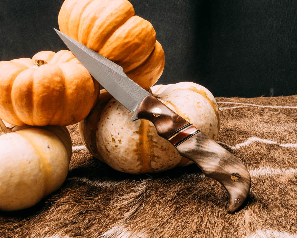 Senator redwood burl, black G10/ earth G10/ and brass pin striping