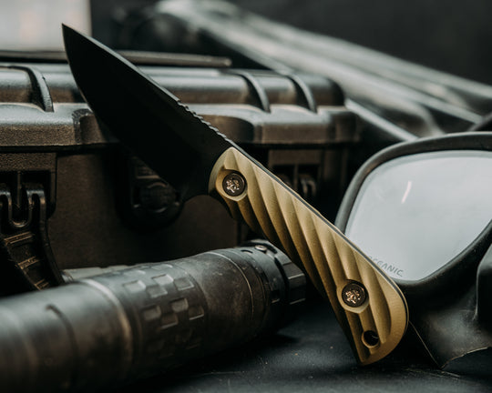 Cav Jr- OD Green G10, Armor Black Cerakote, Ti Torx Bolts, Reticulated Grip