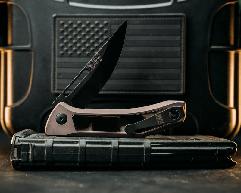 Kwaiken Folder Custom - Raffir Noble Curly Brass, Anodized Gray Handle, Black Nitride Blade, Textured Grip, Deep Carry Pocket Clip