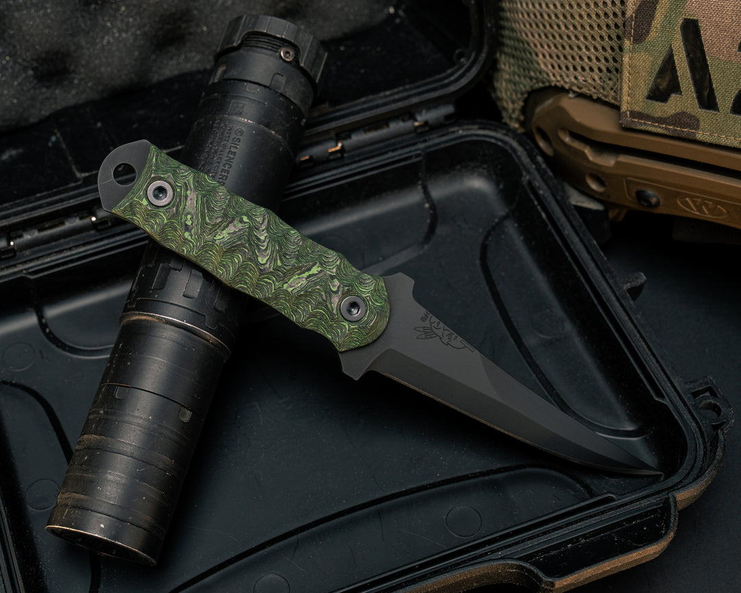 Combat Filet - Jungle Wear Carbon Fiber, Armor Black Cerakote, Allen Bolts, Textured Grip