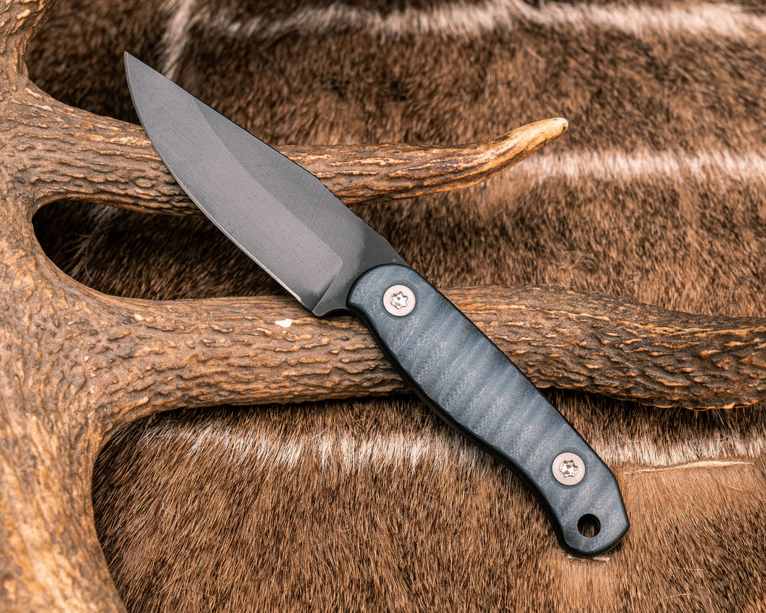 Feather Light- Ghost/Black G10, Armor Black Cerakote, Ti Torx Bolts, Textured Grip