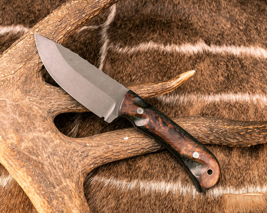 Cavner- Chechen Caribbean Rosewood over Black Dark Matter Carbon, Textured Grip