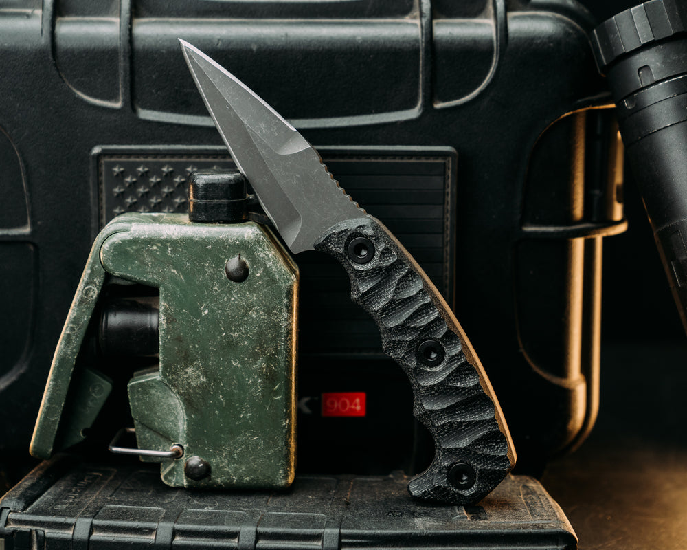 3" HUMINT - Black Canvas Micarta, Allen Bolts, Textured Grip