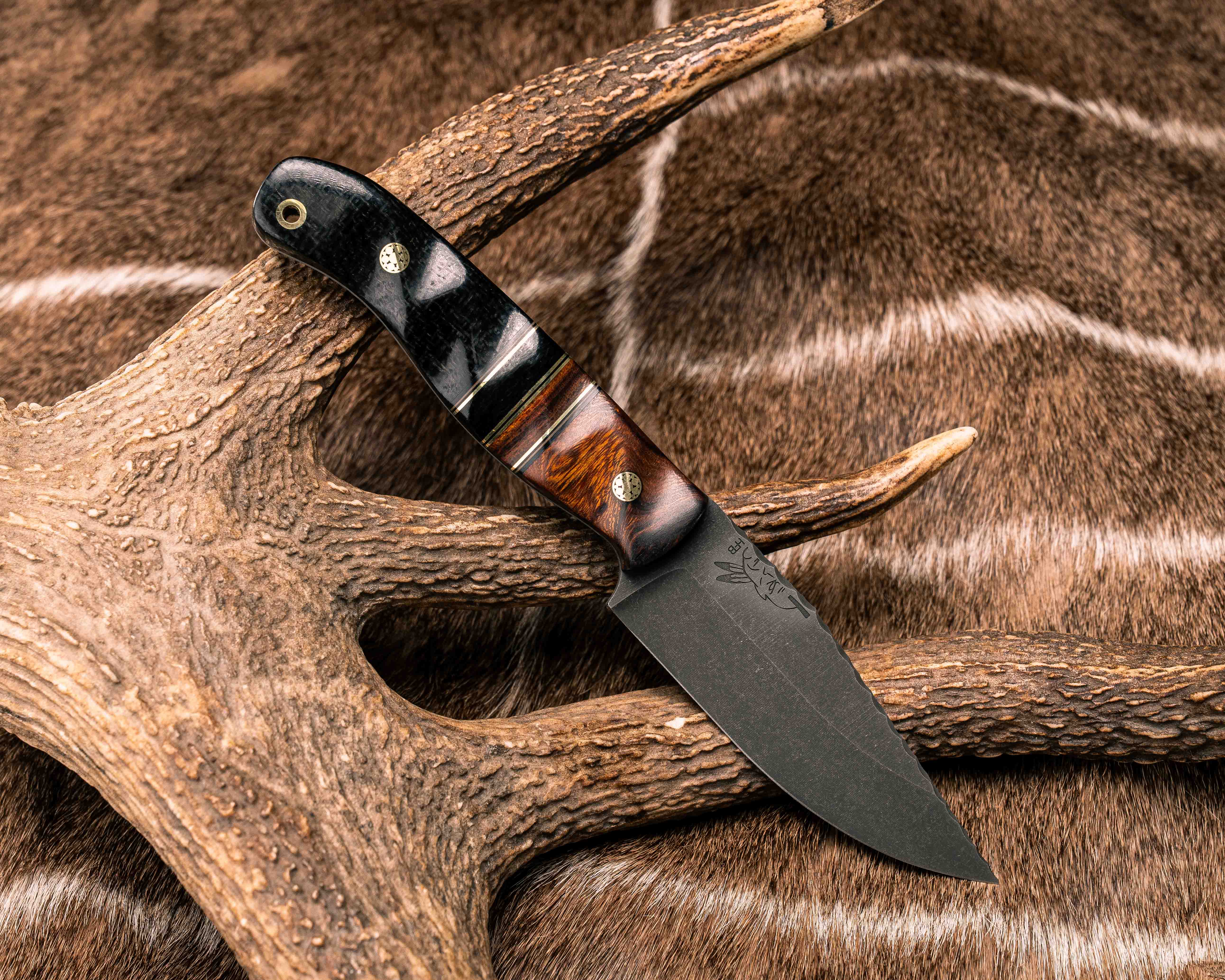 Crow Jr - Desert Ironwood, Black G10, Coyote G10 and Brass Pin