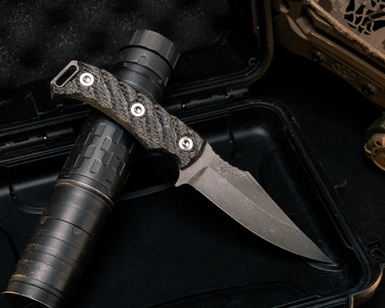 Tosahwi-  Black Burlap Micarta, Ti Allen Bolts, Textured Grip