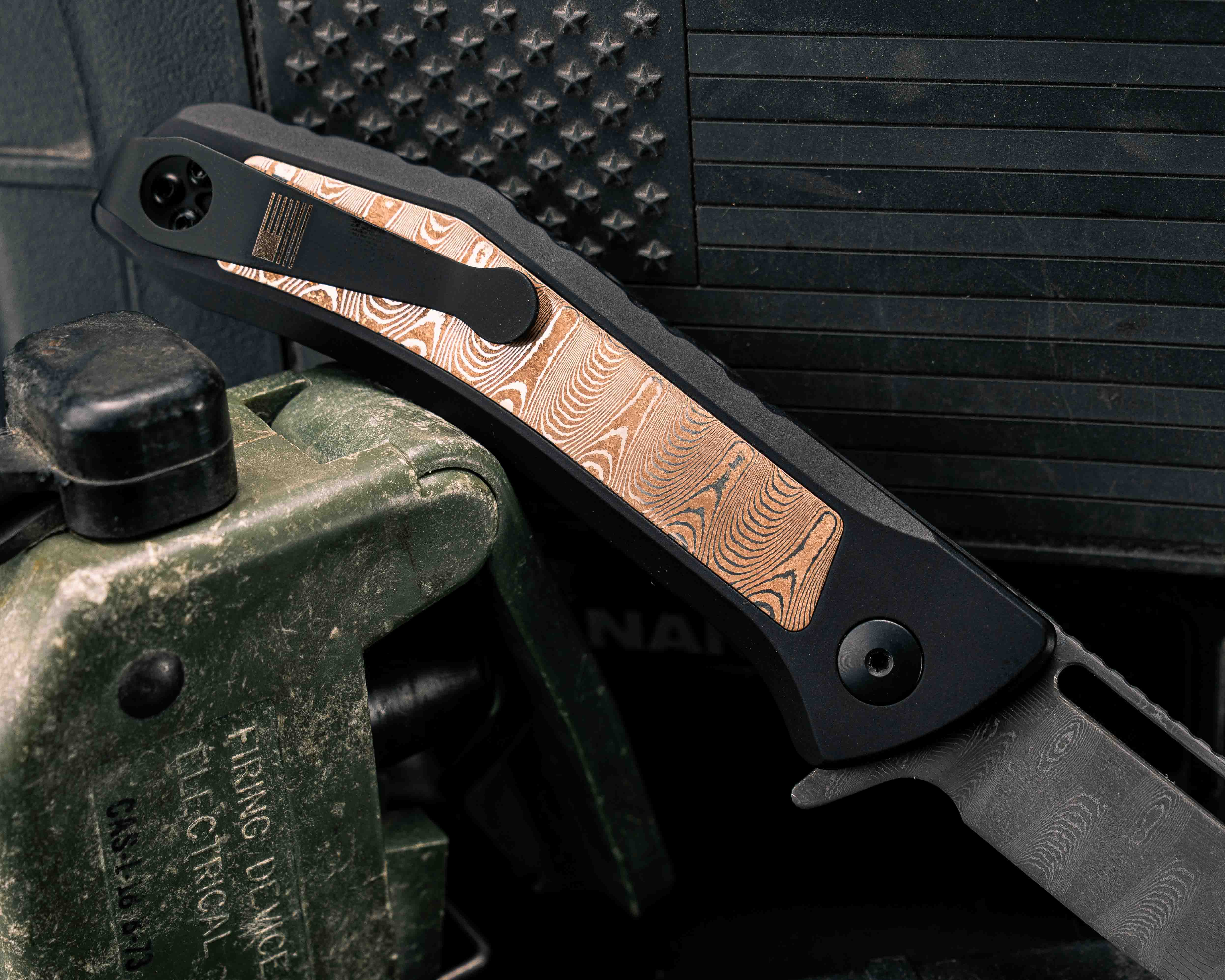 Custom Kwaiken Folder- Vegas Forge Ladder Damascus- Vegas Forge