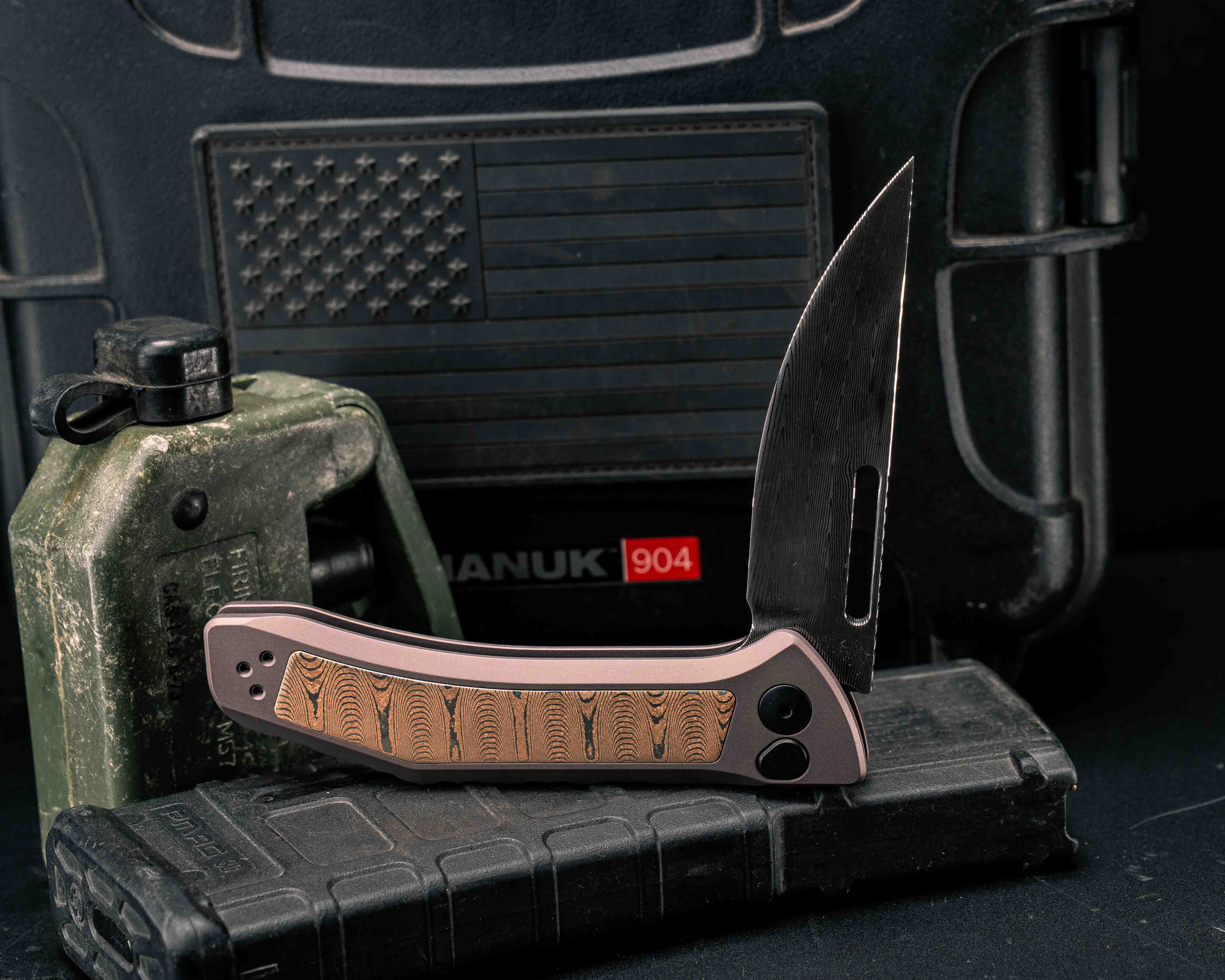 Custom Kwaiken Folder- Vegas Forge Herringbone Damascus- Vegas