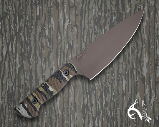 Chef Jr (HFB x Realtree) - Realtree Original Camo Hydro-dipped Micarta, Plum Brown Cerakote, Allen Bolts, Textured Grip.